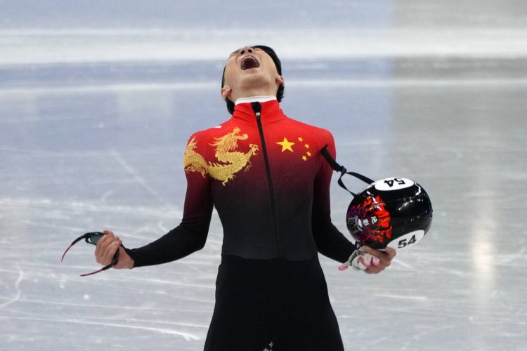 Olympics Live: China's Ren wins gold in contentious final